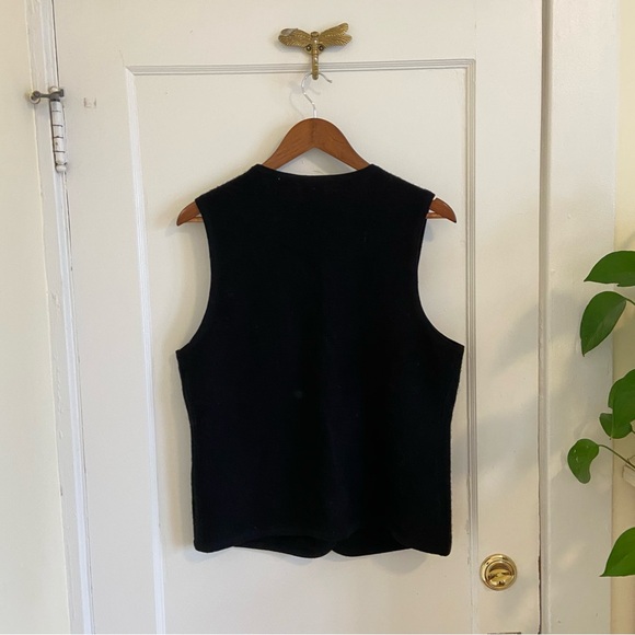 90s Vintage 100% Wool Black Embroidered Floral V Neck Vest Women's Cottagecore M - Picture 6 of 8